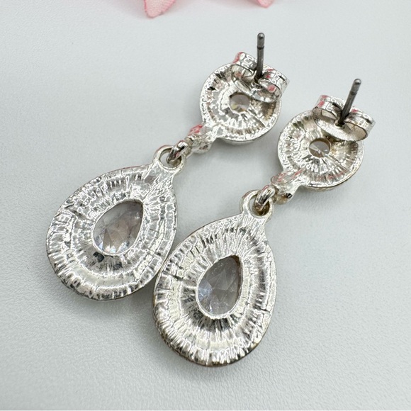 Clear Pear Cubic Zirconia CZ Halo Drop Dangle Earrings Regencycore Princesscore - Picture 5 of 8